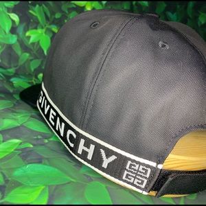 Givenchy 4G Strap Cap Hat 💎